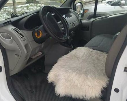 Белый Рено Трафик, объемом двигателя 2 л и пробегом 208 тыс. км за 12500 $, фото 7 на Automoto.ua