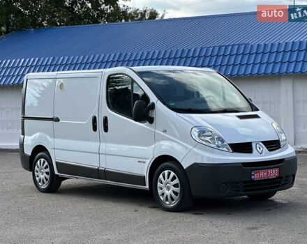 Белый Рено Трафик, объемом двигателя 2 л и пробегом 253 тыс. км за 10700 $, фото 4 на Automoto.ua