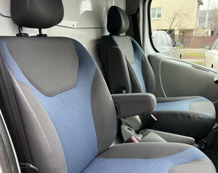 Белый Рено Трафик, объемом двигателя 2 л и пробегом 234 тыс. км за 12100 $, фото 12 на Automoto.ua