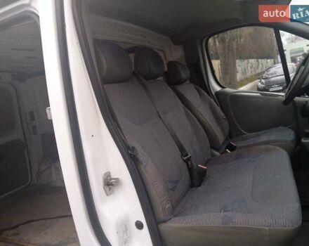 Белый Рено Трафик, объемом двигателя 2 л и пробегом 300 тыс. км за 10100 $, фото 23 на Automoto.ua
