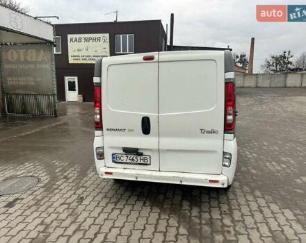 Белый Рено Трафик, объемом двигателя 2 л и пробегом 220 тыс. км за 9999 $, фото 5 на Automoto.ua