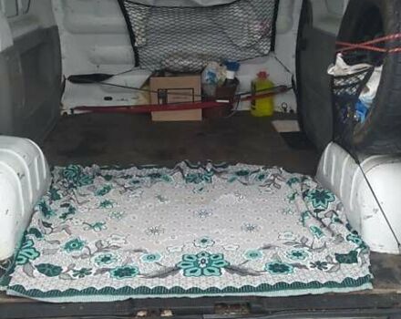 Белый Рено Трафик, объемом двигателя 2 л и пробегом 208 тыс. км за 12500 $, фото 3 на Automoto.ua