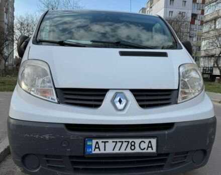 Білий Рено Трафік, об'ємом двигуна 2 л та пробігом 299 тис. км за 8200 $, фото 1 на Automoto.ua