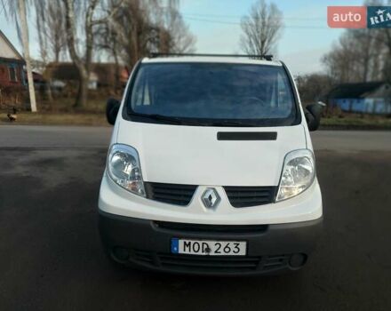 Белый Рено Трафик, объемом двигателя 2 л и пробегом 164 тыс. км за 14100 $, фото 4 на Automoto.ua