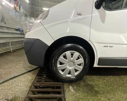 Белый Рено Трафик, объемом двигателя 2 л и пробегом 255 тыс. км за 10500 $, фото 12 на Automoto.ua