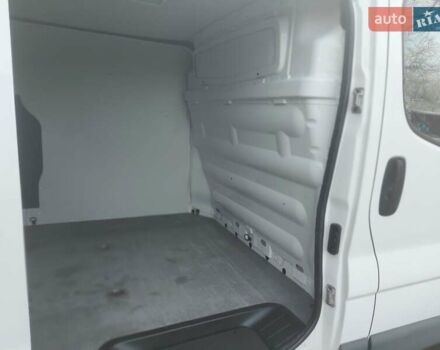 Белый Рено Трафик, объемом двигателя 2 л и пробегом 164 тыс. км за 14100 $, фото 11 на Automoto.ua