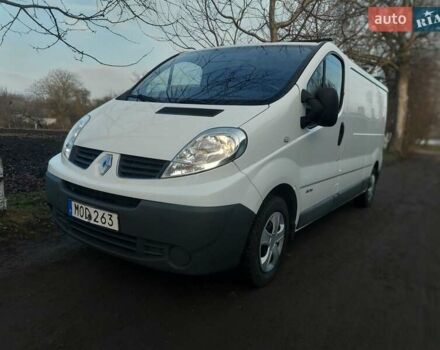 Белый Рено Трафик, объемом двигателя 2 л и пробегом 164 тыс. км за 14100 $, фото 1 на Automoto.ua