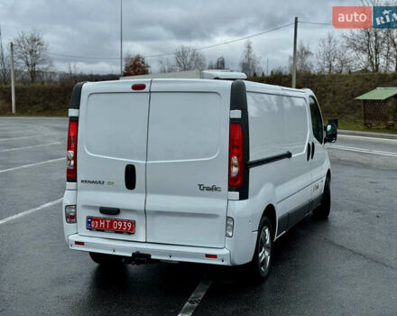 Белый Рено Трафик, объемом двигателя 2 л и пробегом 265 тыс. км за 12850 $, фото 5 на Automoto.ua