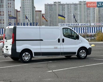 Белый Рено Трафик, объемом двигателя 2 л и пробегом 162 тыс. км за 13500 $, фото 9 на Automoto.ua