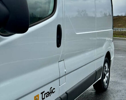 Белый Рено Трафик, объемом двигателя 2 л и пробегом 265 тыс. км за 12850 $, фото 11 на Automoto.ua