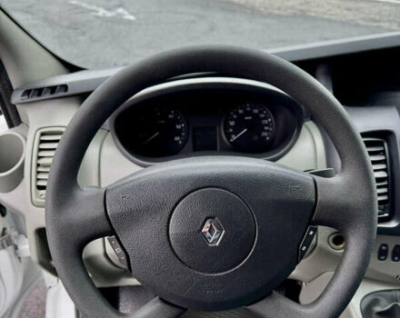 Белый Рено Трафик, объемом двигателя 2 л и пробегом 265 тыс. км за 12850 $, фото 16 на Automoto.ua