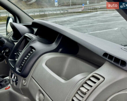 Белый Рено Трафик, объемом двигателя 2 л и пробегом 265 тыс. км за 12850 $, фото 31 на Automoto.ua