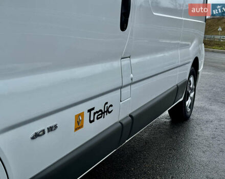 Белый Рено Трафик, объемом двигателя 2 л и пробегом 265 тыс. км за 12850 $, фото 10 на Automoto.ua