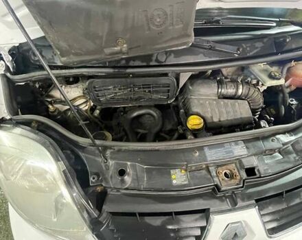 Белый Рено Трафик, объемом двигателя 2 л и пробегом 255 тыс. км за 10500 $, фото 37 на Automoto.ua