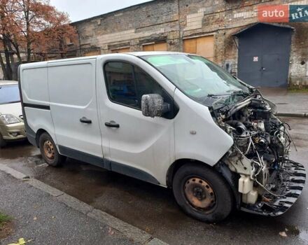 Белый Рено Трафик, объемом двигателя 1.6 л и пробегом 320 тыс. км за 8000 $, фото 13 на Automoto.ua