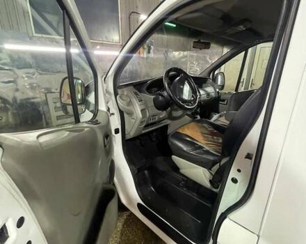 Белый Рено Трафик, объемом двигателя 2 л и пробегом 255 тыс. км за 10500 $, фото 48 на Automoto.ua