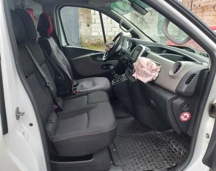 Белый Рено Трафик, объемом двигателя 1.6 л и пробегом 320 тыс. км за 8000 $, фото 7 на Automoto.ua