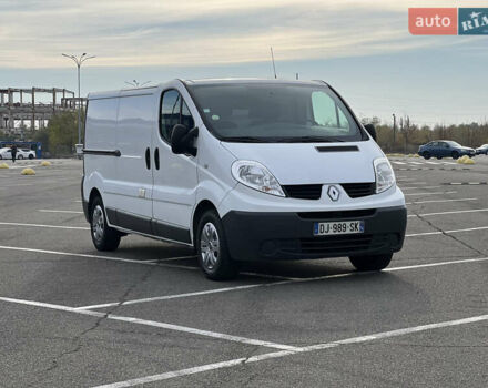 Белый Рено Трафик, объемом двигателя 2 л и пробегом 162 тыс. км за 13500 $, фото 12 на Automoto.ua