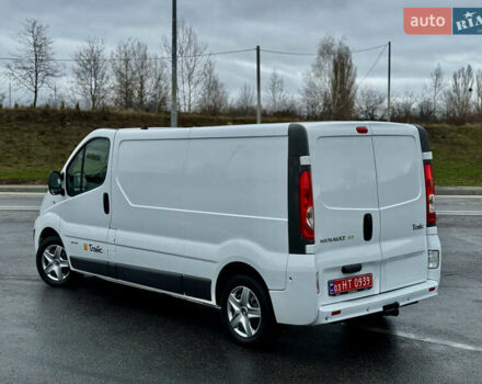 Белый Рено Трафик, объемом двигателя 2 л и пробегом 265 тыс. км за 12850 $, фото 4 на Automoto.ua