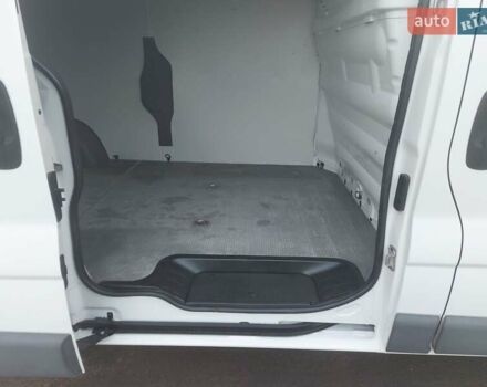 Белый Рено Трафик, объемом двигателя 2 л и пробегом 164 тыс. км за 14100 $, фото 10 на Automoto.ua