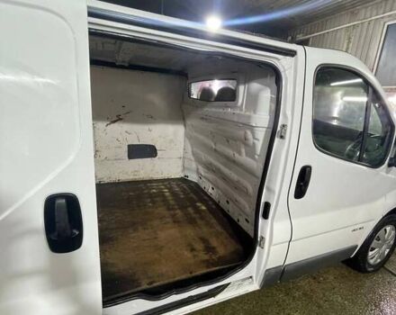 Белый Рено Трафик, объемом двигателя 2 л и пробегом 255 тыс. км за 10500 $, фото 15 на Automoto.ua
