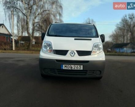 Белый Рено Трафик, объемом двигателя 2 л и пробегом 164 тыс. км за 14100 $, фото 6 на Automoto.ua