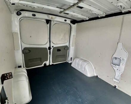 Белый Рено Трафик, объемом двигателя 2 л и пробегом 265 тыс. км за 12850 $, фото 35 на Automoto.ua