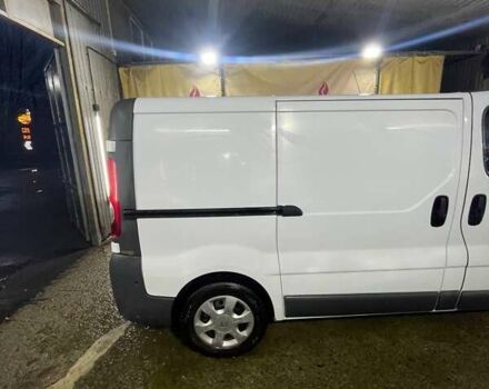 Белый Рено Трафик, объемом двигателя 2 л и пробегом 255 тыс. км за 10500 $, фото 3 на Automoto.ua