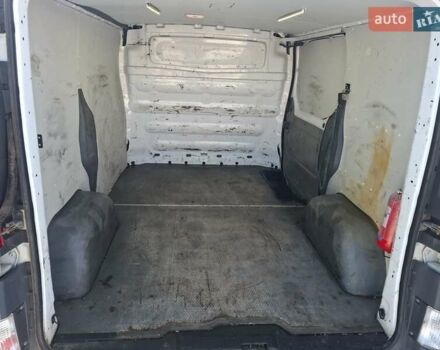 Белый Рено Трафик, объемом двигателя 2 л и пробегом 320 тыс. км за 9500 $, фото 4 на Automoto.ua