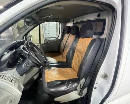 Белый Рено Трафик, объемом двигателя 2 л и пробегом 255 тыс. км за 10500 $, фото 52 на Automoto.ua