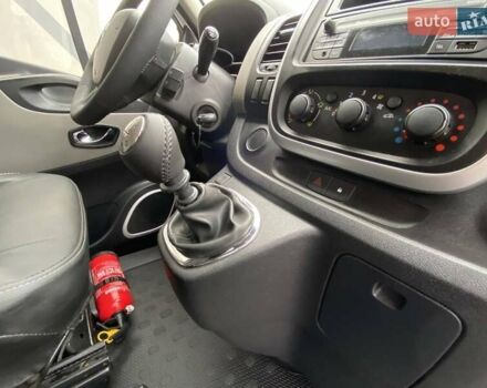 Білий Рено Трафік, об'ємом двигуна 2 л та пробігом 189 тис. км за 14799 $, фото 40 на Automoto.ua