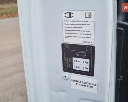Білий Рено Трафік, об'ємом двигуна 1.6 л та пробігом 250 тис. км за 11900 $, фото 40 на Automoto.ua