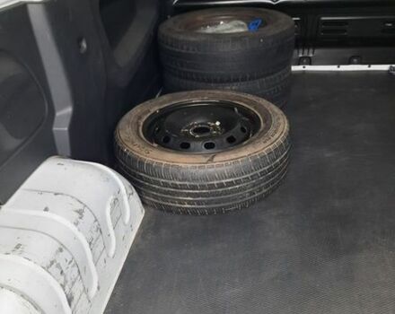 Білий Рено Трафік, об'ємом двигуна 1.6 л та пробігом 190 тис. км за 14000 $, фото 5 на Automoto.ua