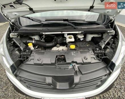 Білий Рено Трафік, об'ємом двигуна 2 л та пробігом 189 тис. км за 14799 $, фото 25 на Automoto.ua