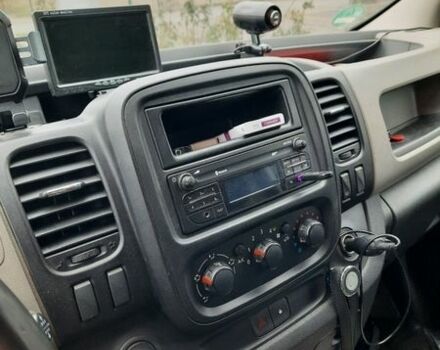 Білий Рено Трафік, об'ємом двигуна 1.6 л та пробігом 190 тис. км за 14000 $, фото 9 на Automoto.ua