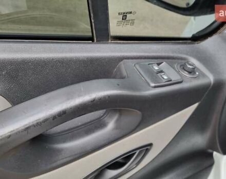 Білий Рено Трафік, об'ємом двигуна 1.6 л та пробігом 250 тис. км за 11900 $, фото 39 на Automoto.ua