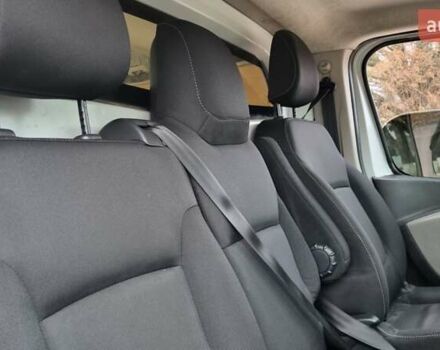 Білий Рено Трафік, об'ємом двигуна 1.6 л та пробігом 250 тис. км за 11900 $, фото 18 на Automoto.ua