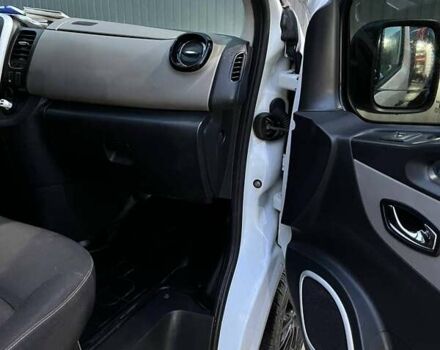 Білий Рено Трафік, об'ємом двигуна 1.6 л та пробігом 115 тис. км за 10000 $, фото 2 на Automoto.ua