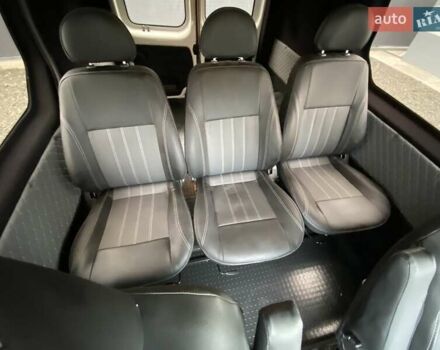 Білий Рено Трафік, об'ємом двигуна 2 л та пробігом 189 тис. км за 14799 $, фото 43 на Automoto.ua