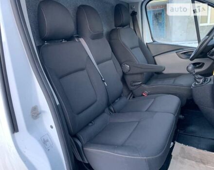 Білий Рено Трафік, об'ємом двигуна 1.6 л та пробігом 261 тис. км за 13500 $, фото 19 на Automoto.ua