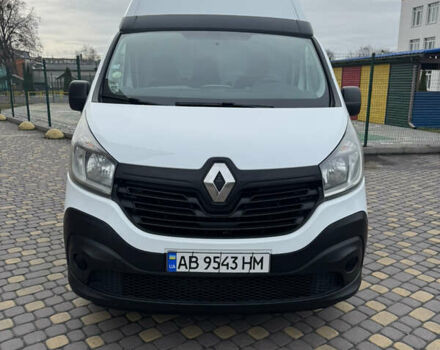 Белый Рено Трафик, объемом двигателя 1.6 л и пробегом 231 тыс. км за 11900 $, фото 2 на Automoto.ua
