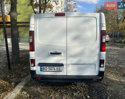 Белый Рено Трафик, объемом двигателя 1.6 л и пробегом 327 тыс. км за 12500 $, фото 4 на Automoto.ua