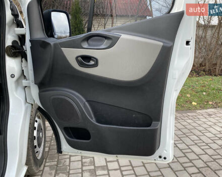 Білий Рено Трафік, об'ємом двигуна 1.6 л та пробігом 262 тис. км за 11777 $, фото 15 на Automoto.ua