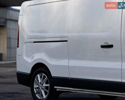 Белый Рено Трафик, объемом двигателя 1.6 л и пробегом 250 тыс. км за 13500 $, фото 12 на Automoto.ua