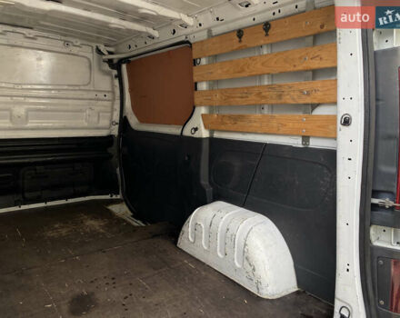 Білий Рено Трафік, об'ємом двигуна 1.6 л та пробігом 262 тис. км за 11777 $, фото 12 на Automoto.ua