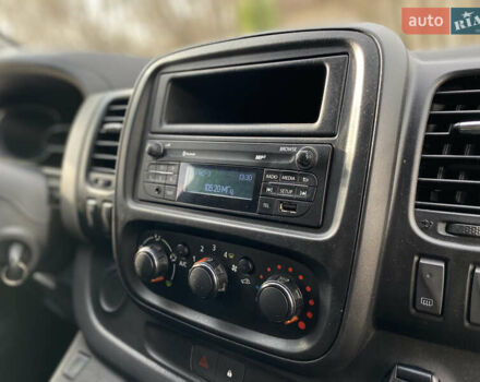 Білий Рено Трафік, об'ємом двигуна 1.6 л та пробігом 262 тис. км за 11777 $, фото 19 на Automoto.ua