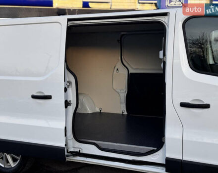Белый Рено Трафик, объемом двигателя 1.6 л и пробегом 250 тыс. км за 13500 $, фото 29 на Automoto.ua