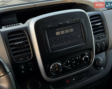 Белый Рено Трафик, объемом двигателя 1.6 л и пробегом 250 тыс. км за 13500 $, фото 61 на Automoto.ua