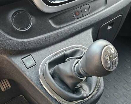 Білий Рено Трафік, об'ємом двигуна 1.6 л та пробігом 300 тис. км за 10000 $, фото 21 на Automoto.ua