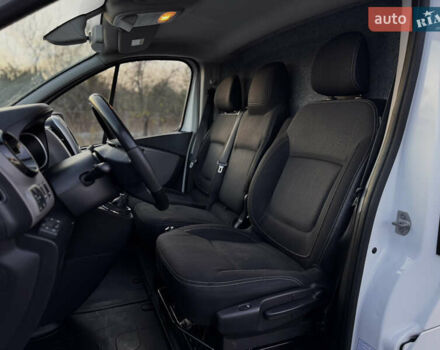 Белый Рено Трафик, объемом двигателя 1.6 л и пробегом 250 тыс. км за 13500 $, фото 8 на Automoto.ua